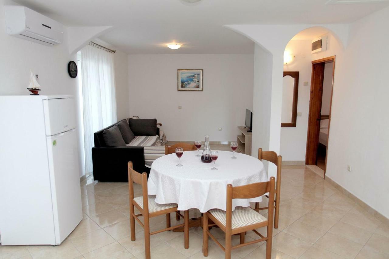Apartments Maja - Sea View Трогир Экстерьер фото