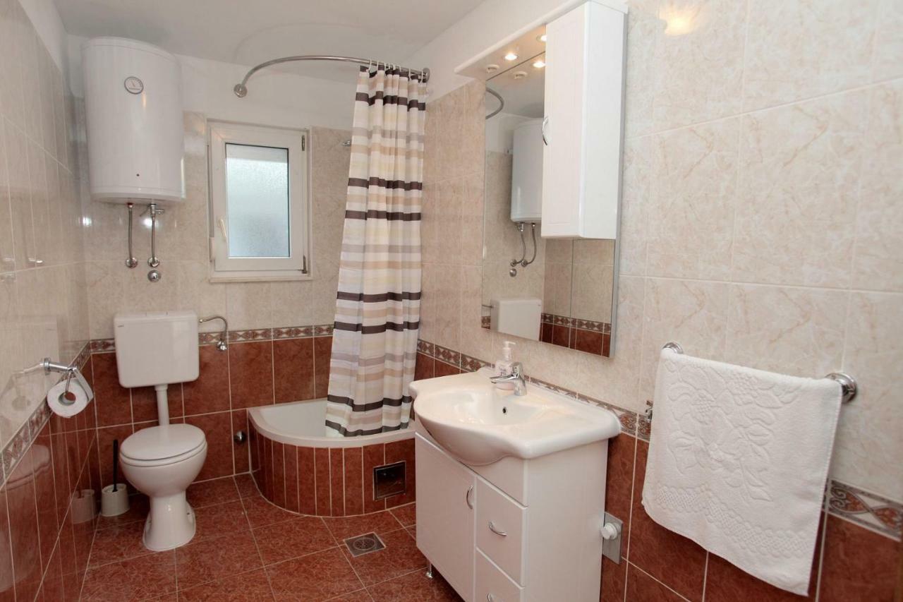 Apartments Maja - Sea View Трогир Экстерьер фото