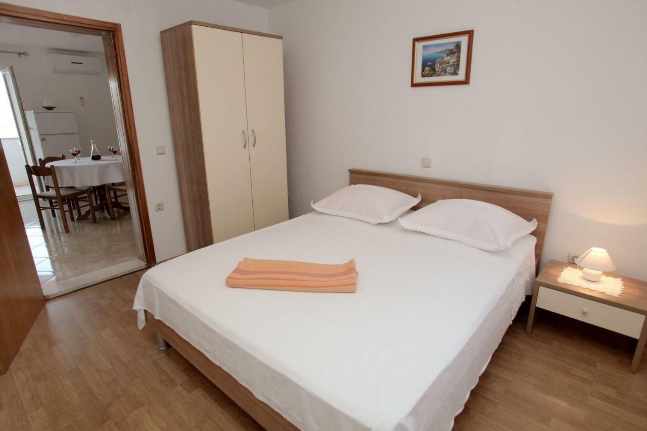 Apartments Maja - Sea View Трогир Экстерьер фото